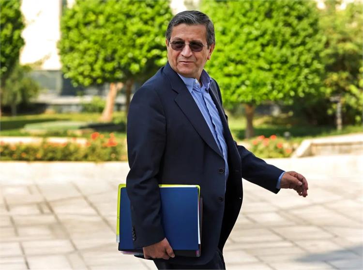 همتی با تنگنای ارزی چه کند؟