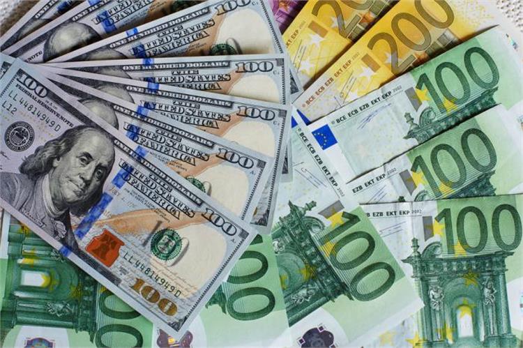 کاهش پشت خطی بازار ارز با موضع جدید ترامپ